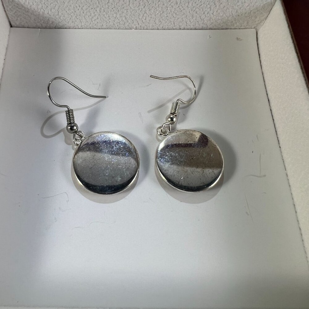 Handcrafted Abstract Swirl Drop Earrings Silver-Tone Finish Lightweight For Wome - Picture 2 of 2
